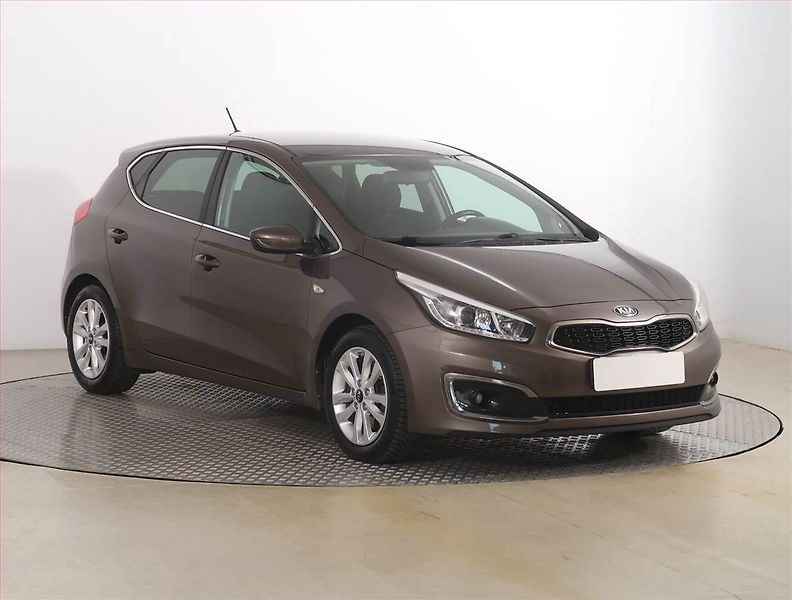 Kia Ceed (2016) 1.4 CVVT, Serv.kniha, Tempomat - fotografie inzerátu
