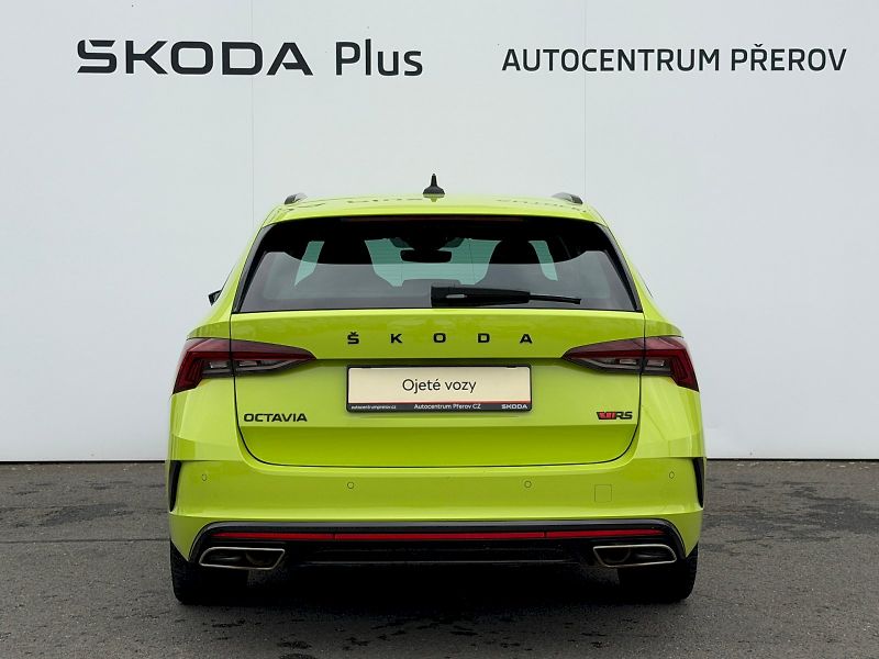 Škoda Octavia (2023) RS 2.0 TSI 180kW - fotka 32 z 35