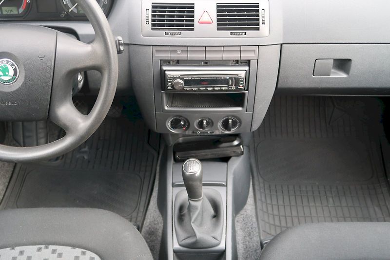 Škoda Fabia (2006) Classic 1,2 / 47 kW - fotka 7 z 30