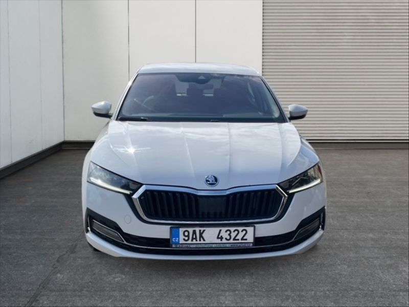 Škoda Octavia 1,5 TSI 110 Style - fotka 2 z 11