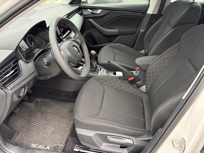 Škoda Scala (2022) AMBITION 1.0TSI 81kW CZ DPH - fotka 7 z 11