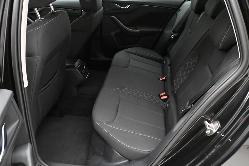 Škoda Kamiq 1,0 TSI 70 kW Tažné zařízení Z - fotka 14 z 31