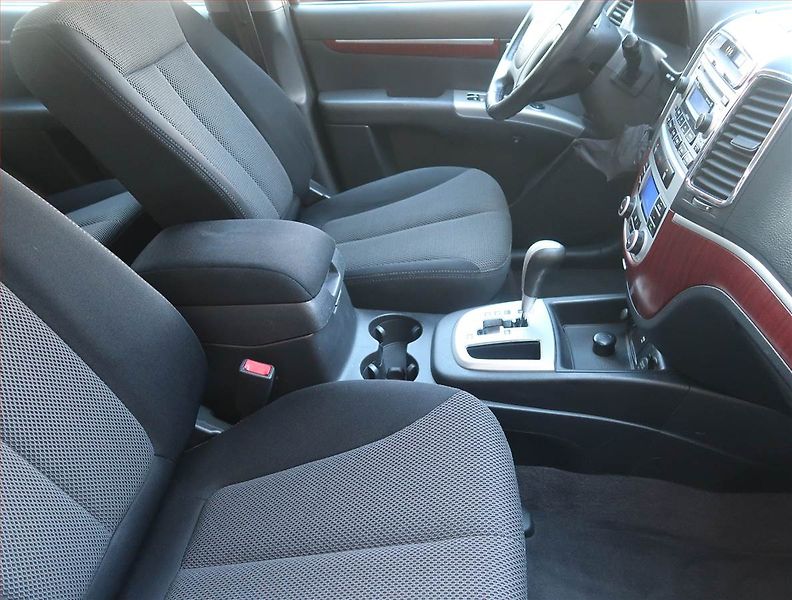 Hyundai Santa Fe (2008) 2.2 CRDi, 4X4, Automat - fotka 9 z 17