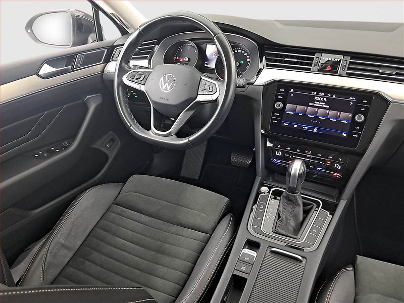 Volkswagen Passat (2022) Elegance 2.0 TDI - fotka 7 z 21