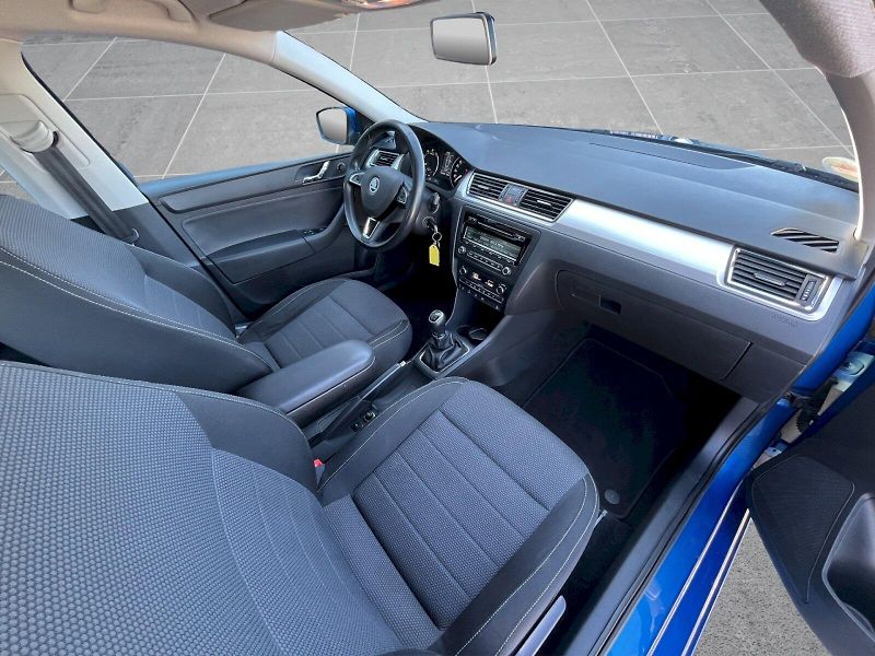 Škoda Rapid (2014) Spb.1.2 TSI 77kW Elegance Plus - fotka 19 z 31