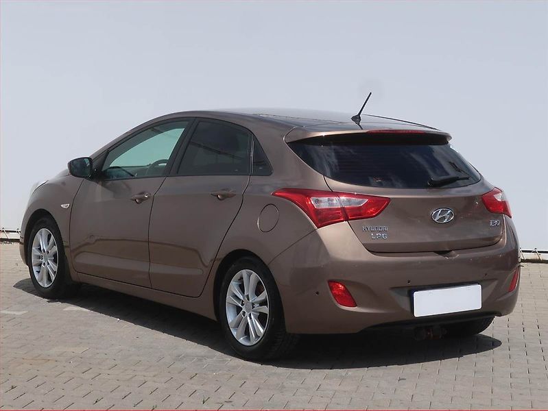Hyundai i30 (2014) 1.4 CVVT, Serv.kniha, Tempomat - fotka 4 z 16