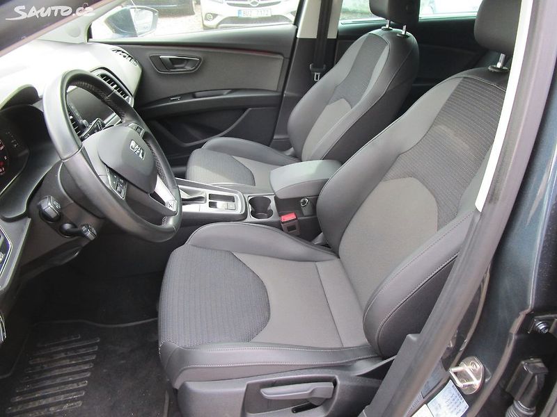 Seat Leon 1,5TSI-DSG-110KW-NOVÝ OLEJ - fotka 11 z 26