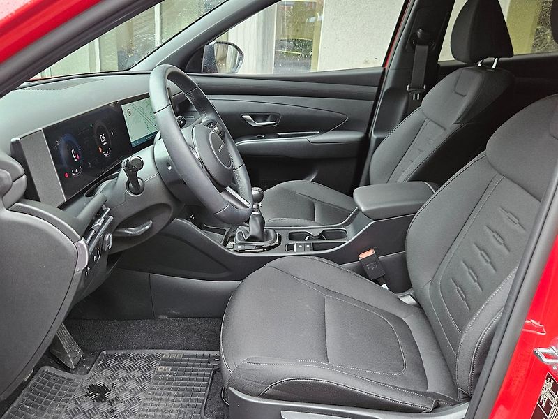 Hyundai Tucson 1.6 T-GDi MT GO CZECH - fotka 10 z 32