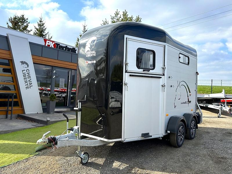 Cheval Liberté (2026) Touring XL, ČERNÝ - fotka 2 z 35