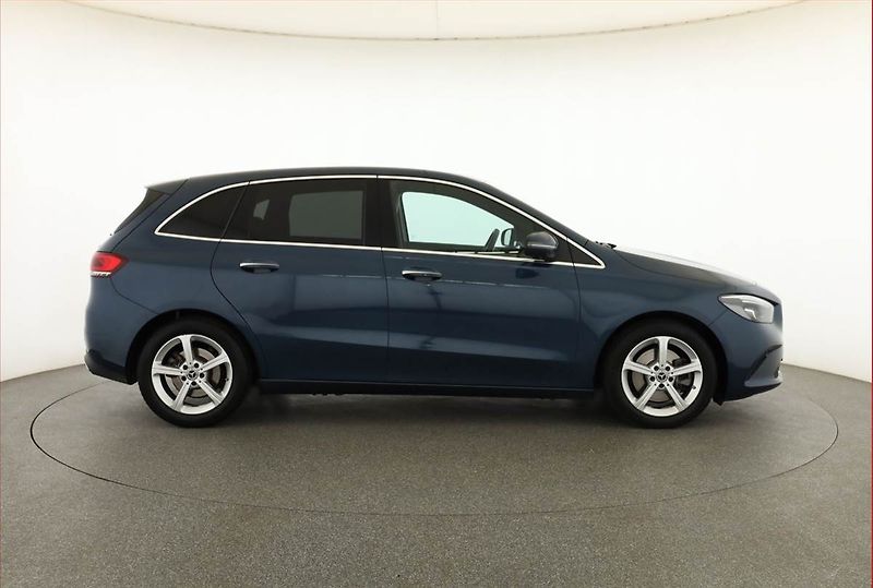 Mercedes-Benz Třídy B (2019) B 220 4MATIC - fotka 6 z 17