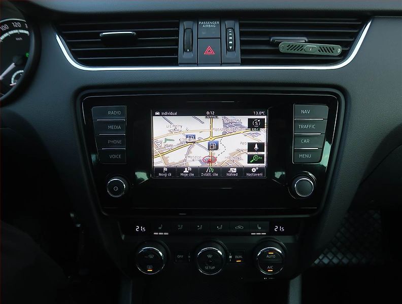 Škoda Octavia (2014) RS 2.0 TDI, Automat - fotka 24 z 26