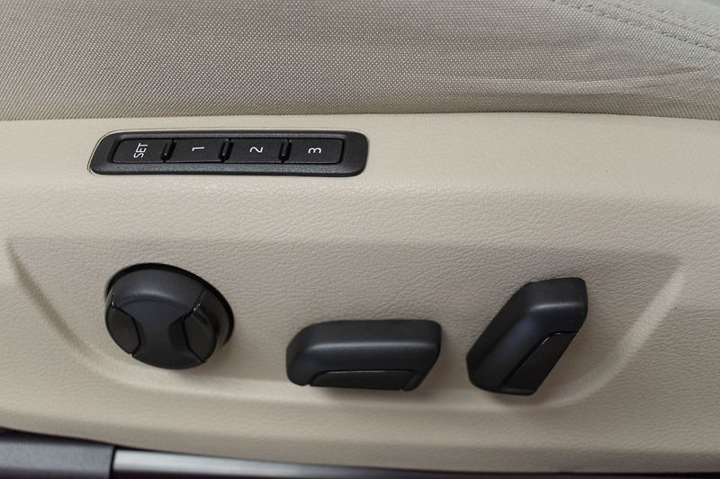 Škoda Superb TDI 147kW 4x4*STYLE*DPH*ČR 1.M - fotka 16 z 40