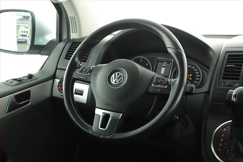 Volkswagen Multivan (2014) Highline 2.0 TDI - fotka 8 z 18