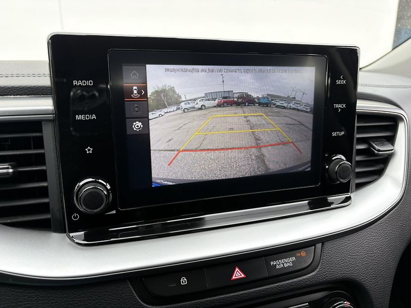 Kia Ceed 1.5 T-GDI 117kW SPIN - fotka 18 z 20