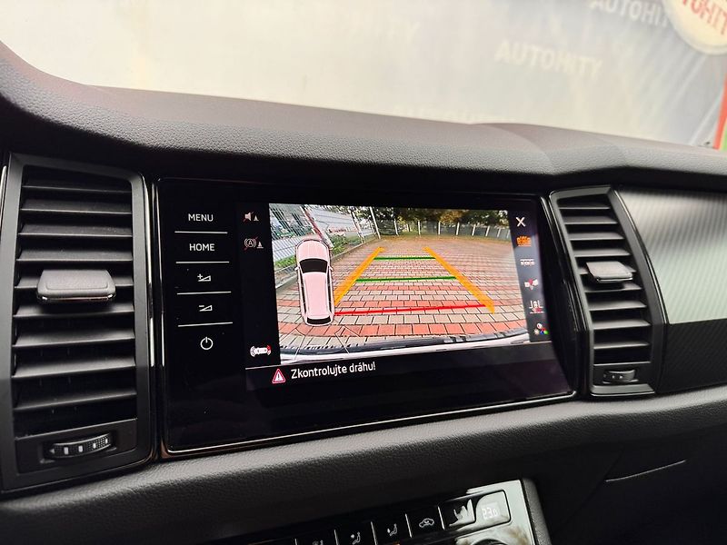 Škoda Kodiaq 2.0 TDi Sportline 4x4 DSG, ČR - fotka 25 z 32