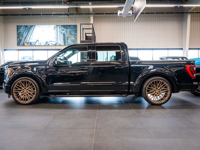 Ford F-150 (2024) 5.0 V8 Lariat, Lowered Edition - fotka 2 z 39