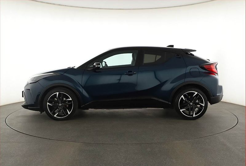 Toyota C-HR (2023) GR Sport 2.0 Hybrid - fotka 3 z 20