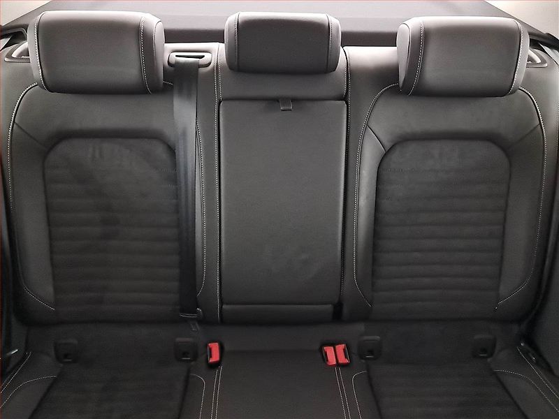 Volkswagen Passat (2019) 1.5 TSI, Automat, Kůže, Navi - fotka 10 z 19
