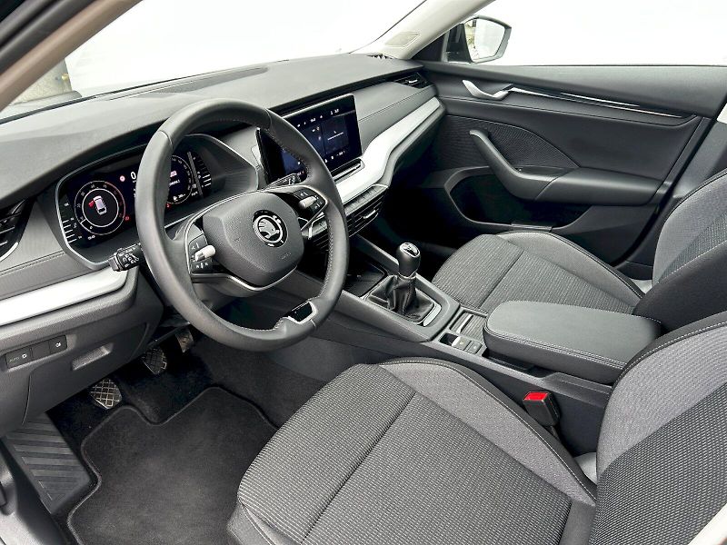 Škoda Octavia (2024) Combi 2.0 TDI 85kW MP6 Selecti - fotka 23 z 34