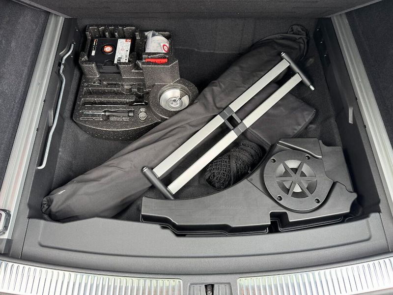 Volkswagen Touareg (2025) R-Line 3.0 TDI 4Motion 210kW - fotka 34 z 47