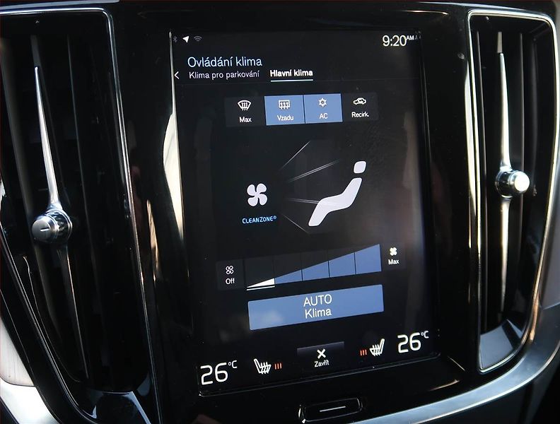 Volvo V60 (2018) D3 2.0, Automat, Serv.kniha - fotka 23 z 24