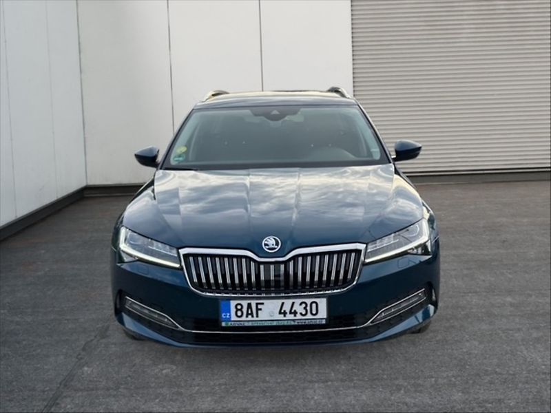 Škoda Superb 2,0 TDI 110 Style - fotka 2 z 11