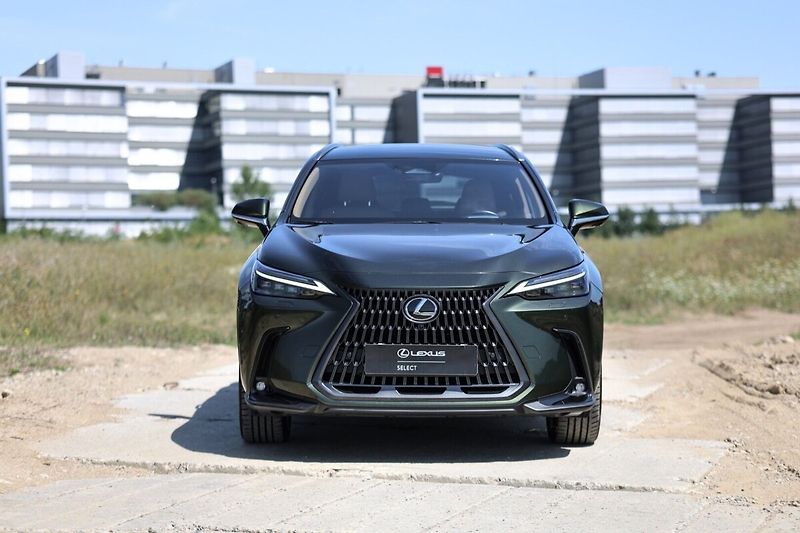 Lexus NX 450h plus 450H+ 2,5 PHEV PRESTIGE - fotka 3 z 30
