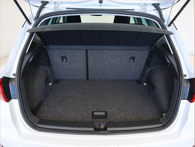 Seat Arona (2019) 1.0 TSI, Serv.kniha, Navi - fotka 14 z 19