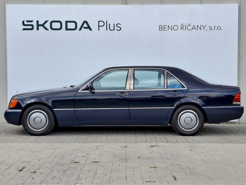 Mercedes-Benz Třídy S (1991) 400 SEL 4,2i 210kW - fotka 3 z 31