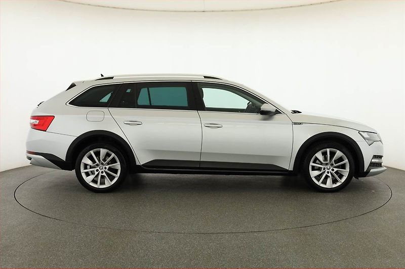 Škoda Superb (2022) Scout 2.0 TDI - fotka 6 z 15