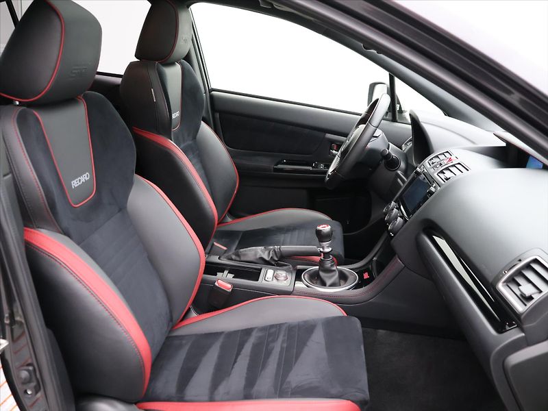 Subaru WRX 2,5 STI  221kW SPORT CZ DPH - fotka 12 z 39