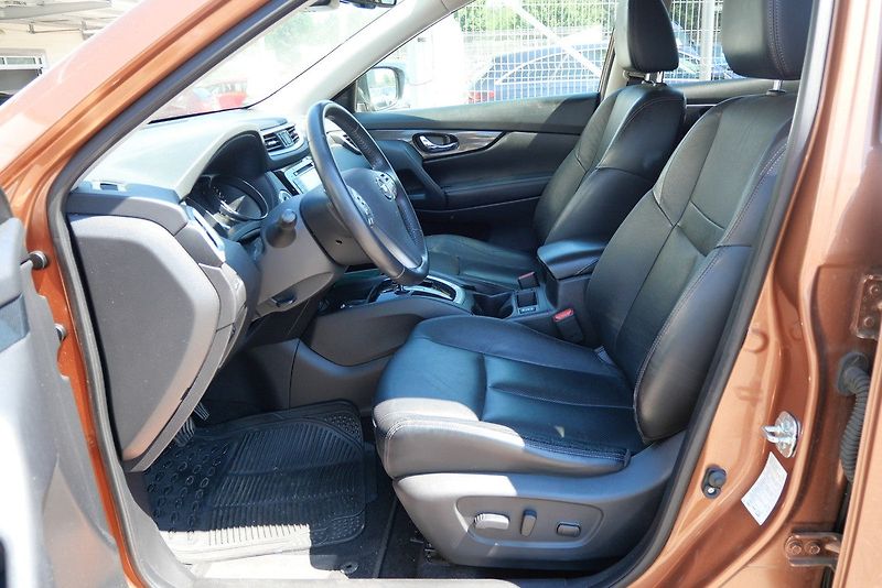 Nissan X-Trail - fotka 3 z 4