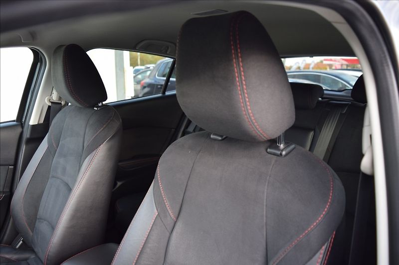 Mazda 3 2,0 SKYACTIV-G 88KW ALU NAVI - fotka 20 z 43