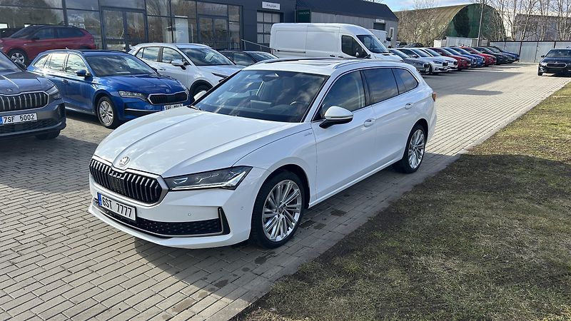 Škoda Superb (2025) TDI, 4x4, DSG, L&K, PANO,NEZ.T - fotografie inzerátu