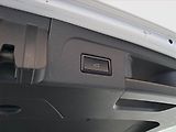 Volkswagen Touran (2018) R-Line 1.5 TSI - náhled 16