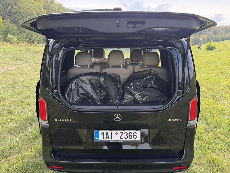Mercedes-Benz Třídy V (2025) V300d 4M Excusiv L záru3Topení - fotka 8 z 22