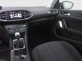 Peugeot 308 (2017) 1.2 PureTech, Serv.kniha, Navi - náhled 8