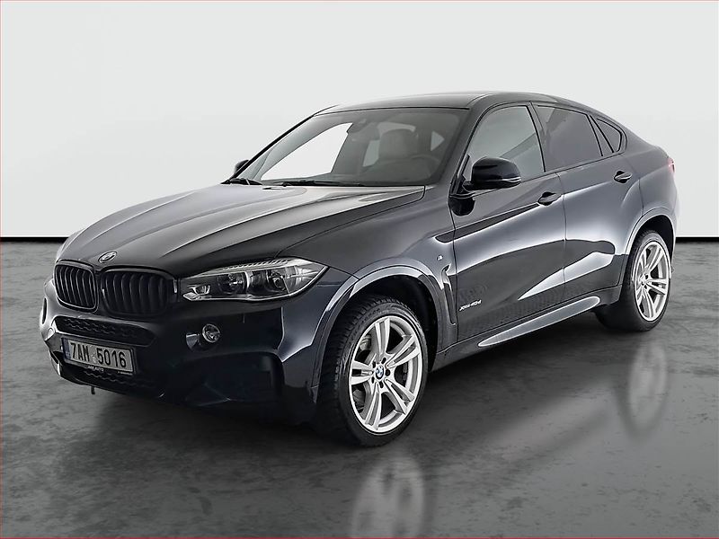 BMW X6 (2019) xDrive40d - fotka 2 z 20