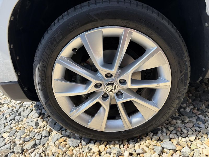 Škoda Karoq 1,5 TSi/110kW DSG - STYLE,TZ,. - fotka 76 z 88