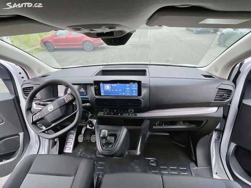 Citroën Jumpy Furgon L2 1,5 BlueHDi 120k MAN - fotka 2 z 5