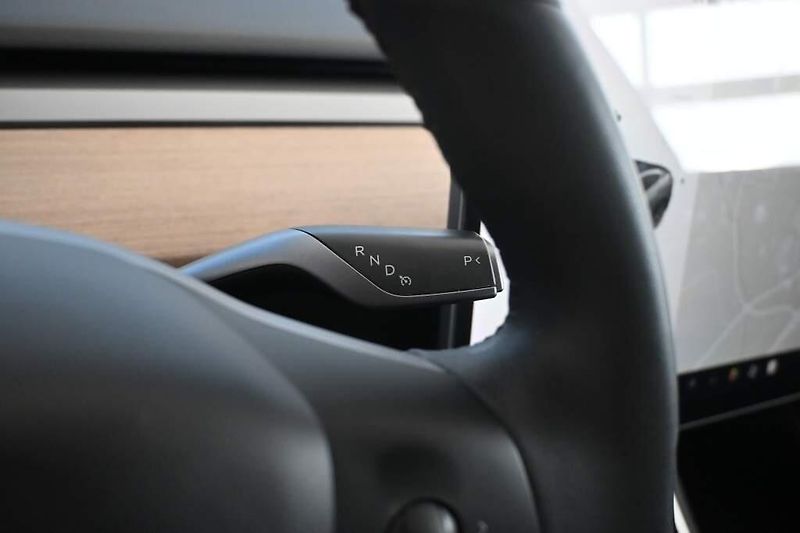 Tesla Model 3 (2020) LED 360 RWD Kamera Range Plus - fotka 13 z 33