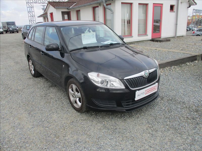 Škoda Fabia 1,2 TSI, klima, serv. kniha, - fotografie inzerátu