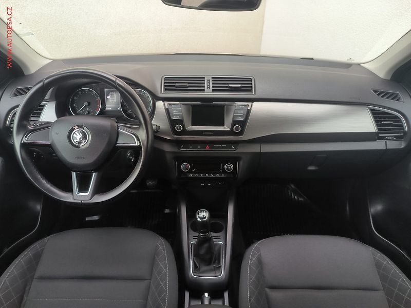 Škoda Fabia (2018) 1.0 TSi, 2.maj,ČR, Style - fotka 8 z 18