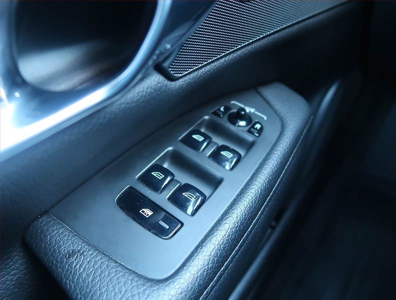 Volvo V90 (2017) D3, Automat, Serv.kniha, Kůže - fotka 15 z 15