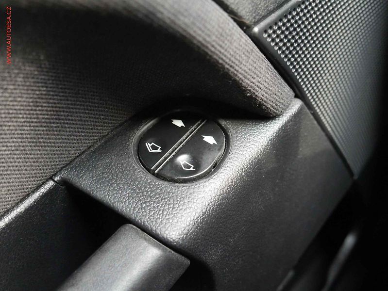 Ford Fiesta (2006) 1.4i, ČR, AC, TZ - fotka 14 z 14