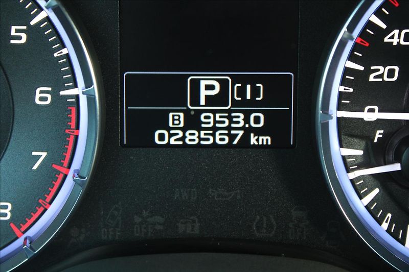Subaru Levorg 1,6 GT-S  1.MAJ,A/T,4x4,28TKM - fotka 9 z 34