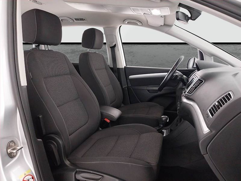 Volkswagen Sharan (2017) 2.0 TDI BMT - fotka 9 z 19