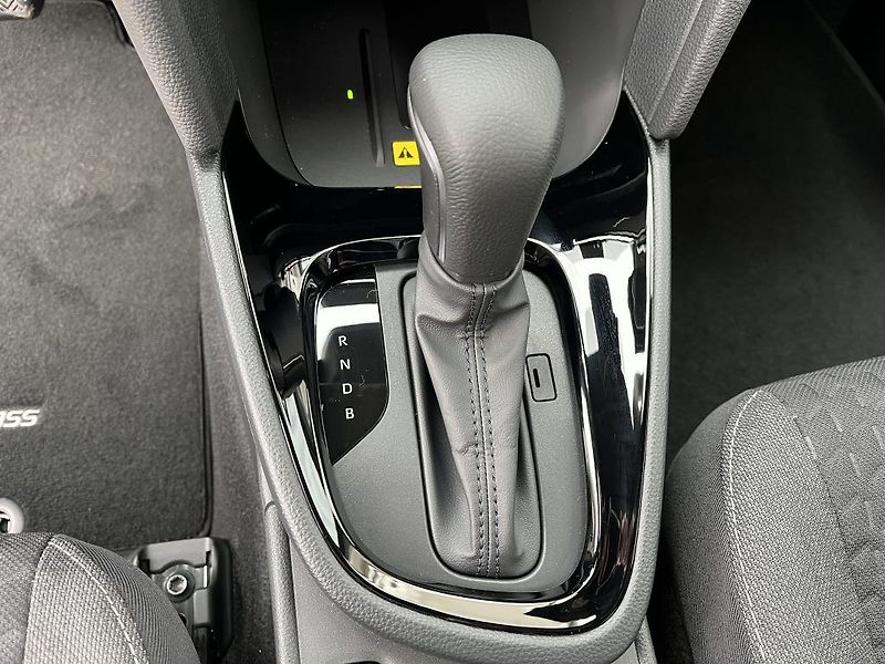 Toyota Yaris Cross 1.5 HEV Style (2x4) - fotka 18 z 24