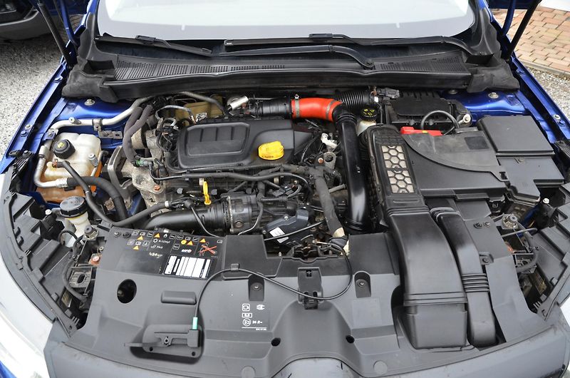 Renault Mégane (2016) 1.6 DCi 96kW GT LINE / LED - fotka 36 z 36