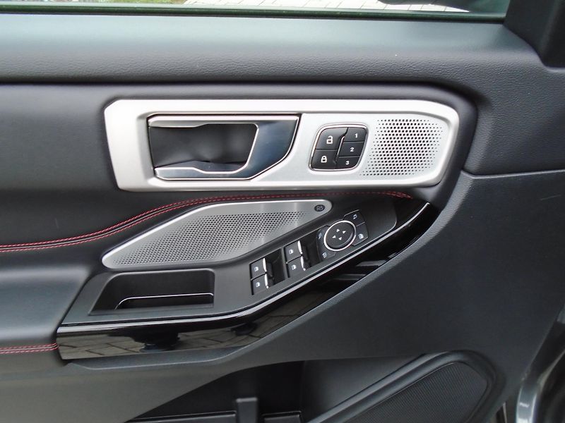 Ford Explorer 3,0EcoBoost Plug-in-Hybrid ST - fotka 21 z 50